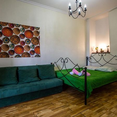 Downtown Apartment Near Sulfur Baths Tbilisi Exterior foto